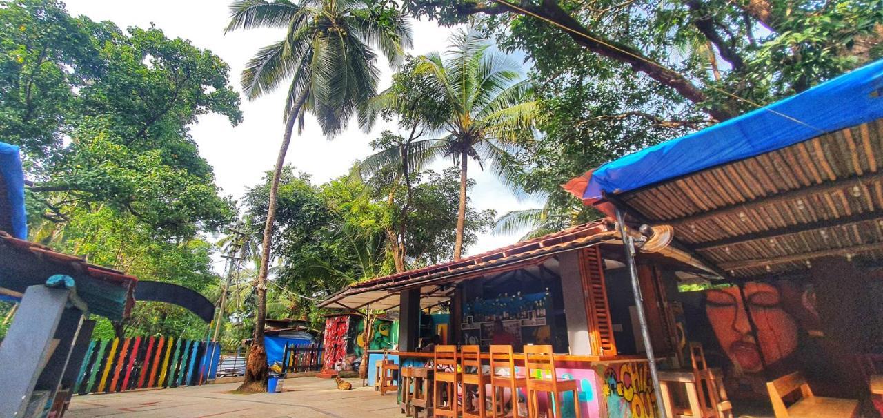 Pappi Chulo Vagator Hostel Buitenkant foto